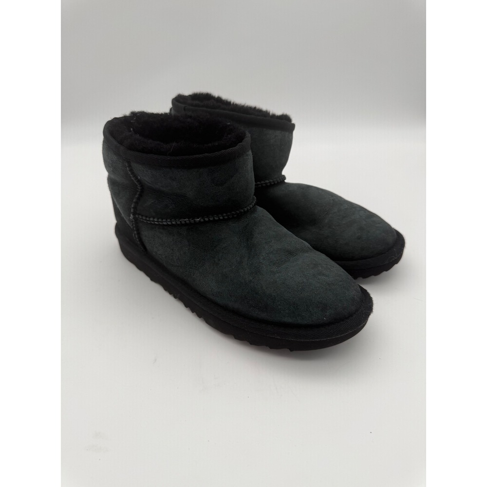 UGG Classic Ultra Mini Black Suede Ankle Boots 1017715K Size 6